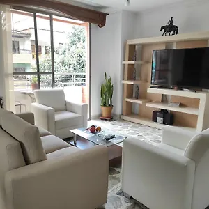  Apartamento Hermoso Apartamento A 27 Min Del Poblado Medellin